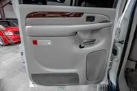 2003-Cadillac-Escalade-White Diamond Pearl-3GYFK66N33G294143-50.jpg